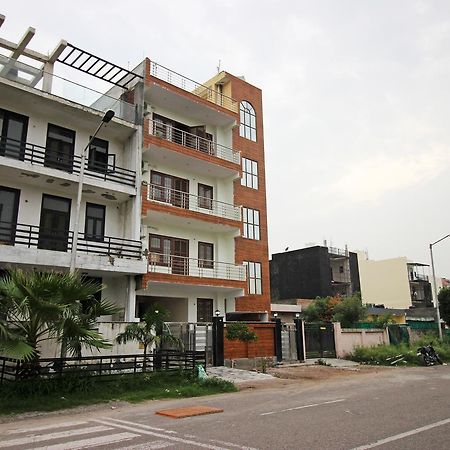 Oyo 9192 Hotel Raghav Residency Νόιντα Εξωτερικό φωτογραφία