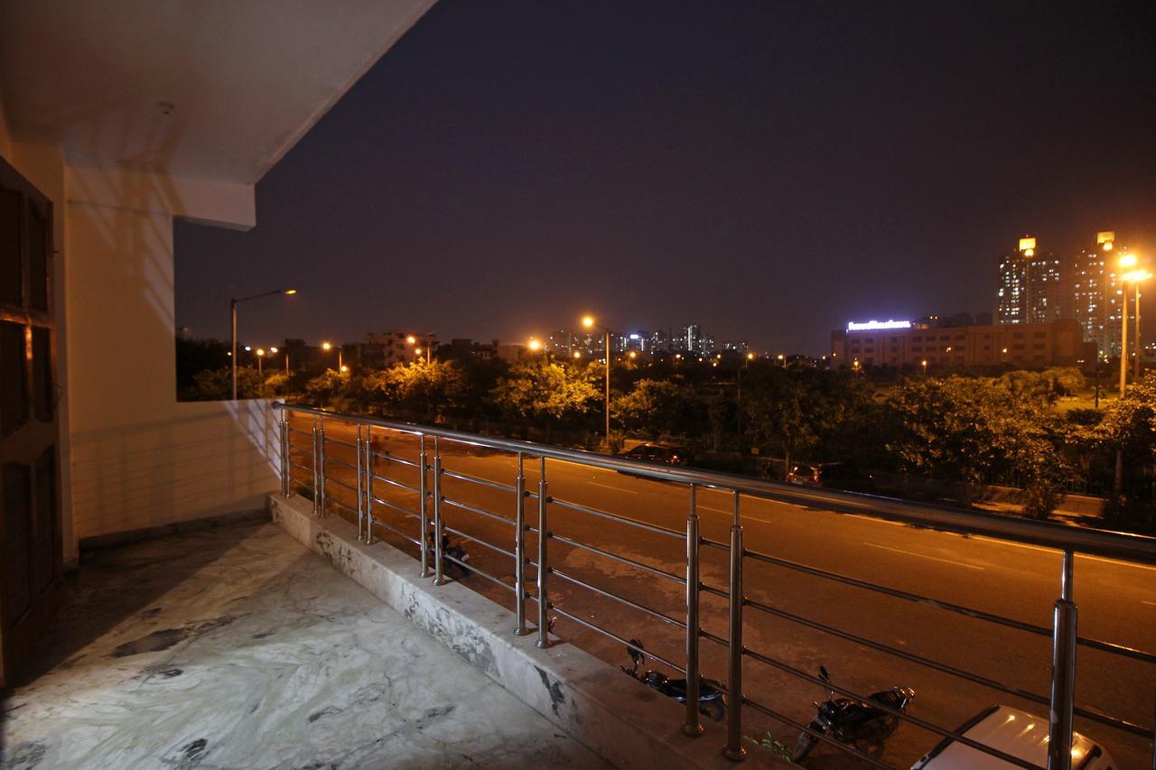 Oyo 9192 Hotel Raghav Residency Νόιντα Εξωτερικό φωτογραφία